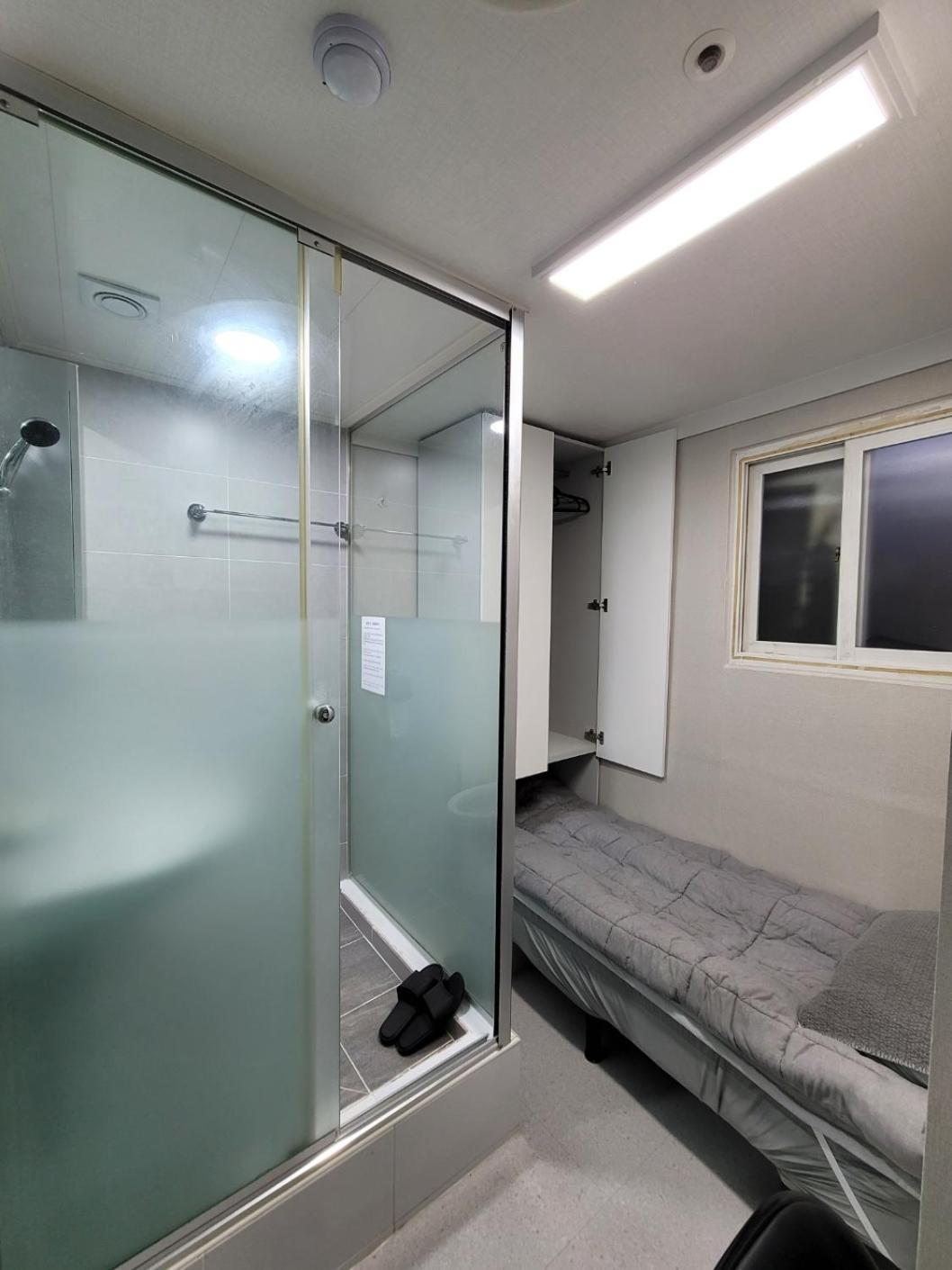Female Only - Coco Stay Jongno Hyehwa Station Seul Exterior foto
